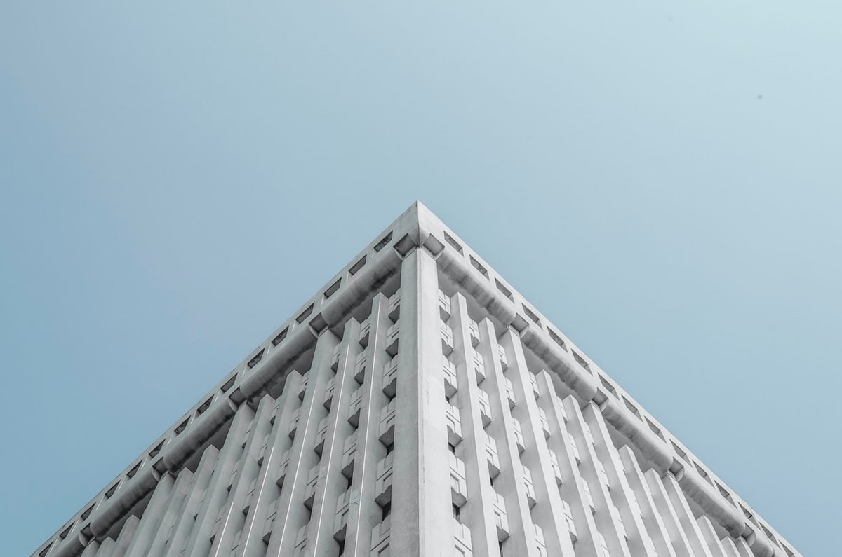 意甲媒体透露:米兰准备在超级杯之后,立即敲定门将迈尼昂的续约合同